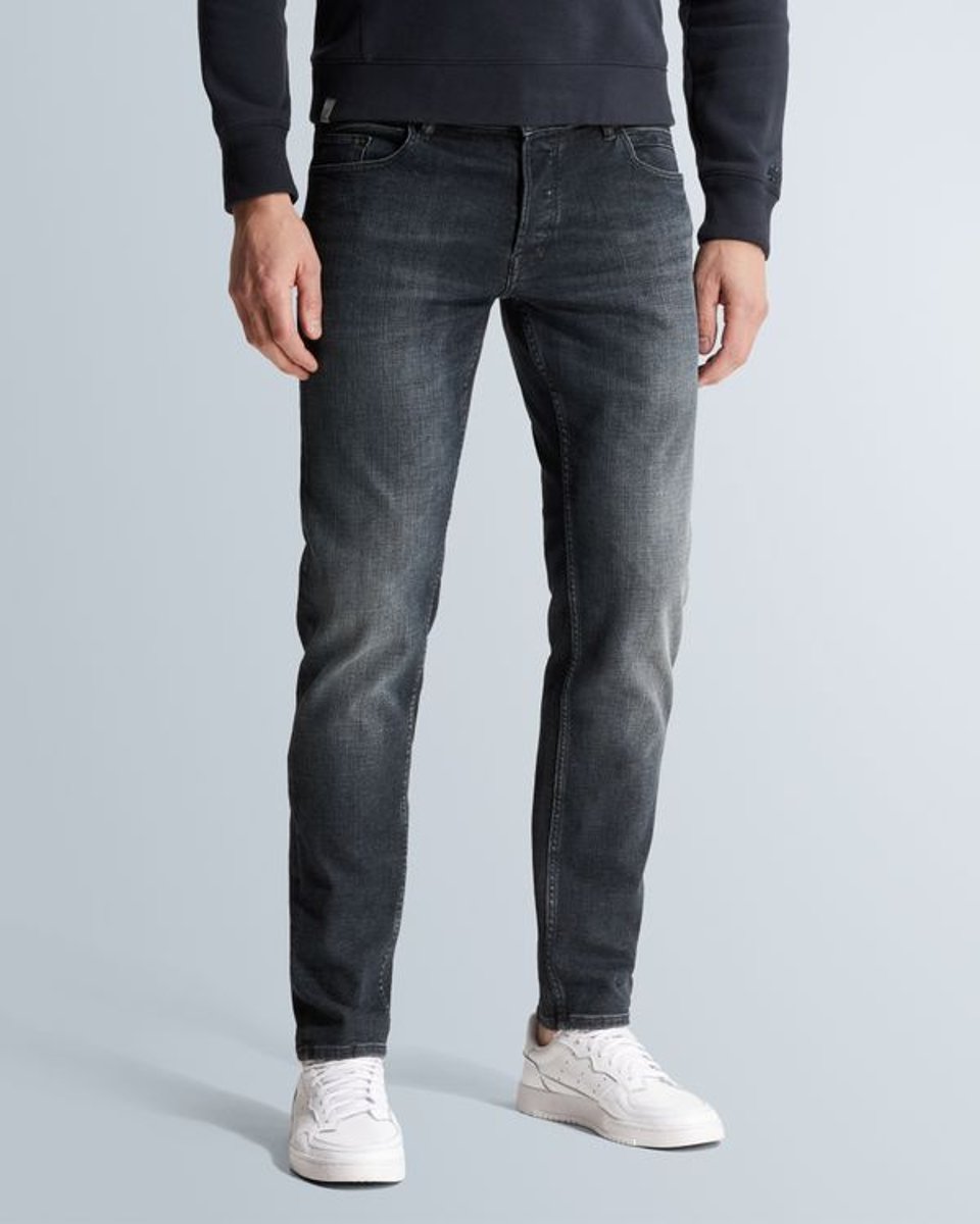 Shiftback tapered fit jeans