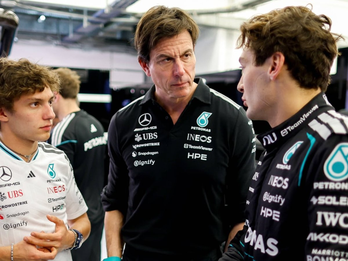 Mercedes F1 stars George Russell and Kimi Antonelli sent stern warning by  boss Toto Wolff - GPFans.com