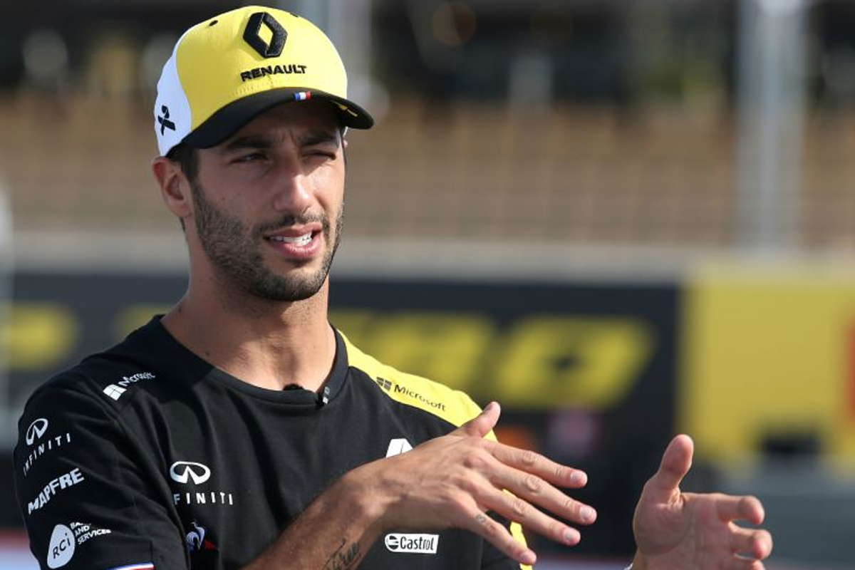 Ricciardo 'doesn't regret' Renault move, sounds like he regrets it