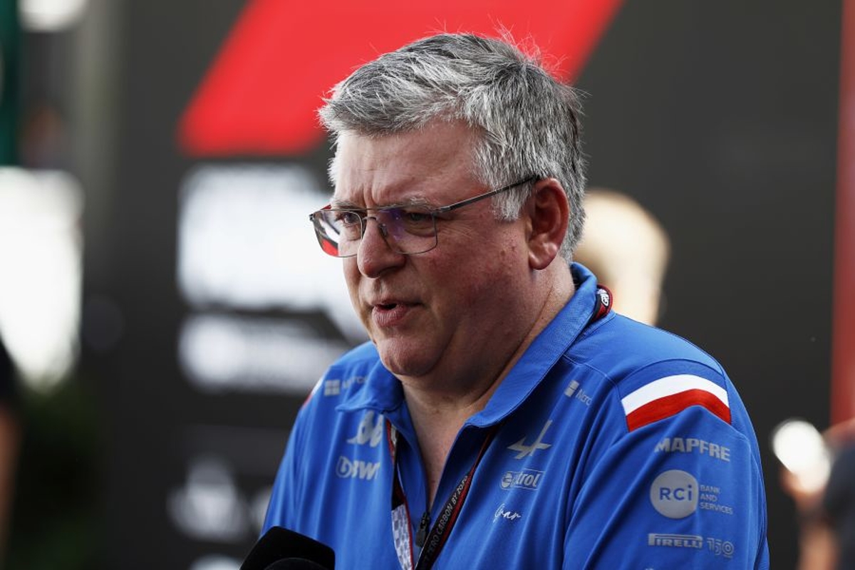 El jefe de Alpine revela el problema de CARO antes de Bakú El jefe de Alpine revela el problema de CARO antes de Bakú