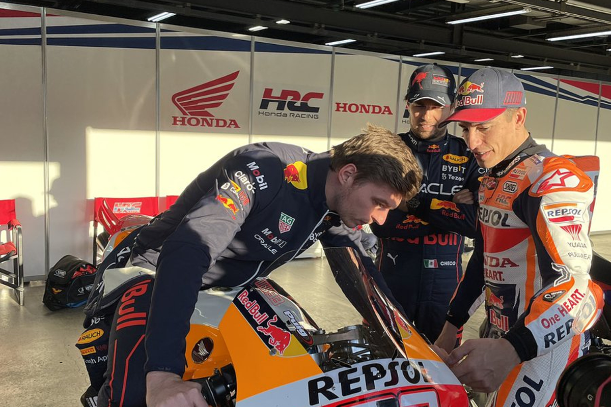 Verstappen mag geen MotoGP proberen van Red Bull: "Ik kan een been breken"