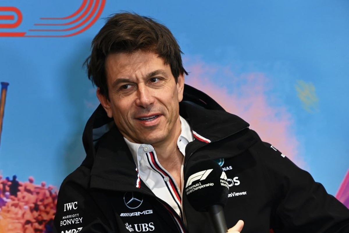 Wolff trapt op de rem: "Kunnen niet het gevecht met Ferrari en Red Bull aan"