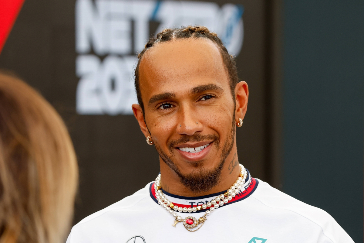 Hamilton wil in laatste jaar met Mercedes droomseizoen meemaken: "Nog nooit zo gemotiveerd"