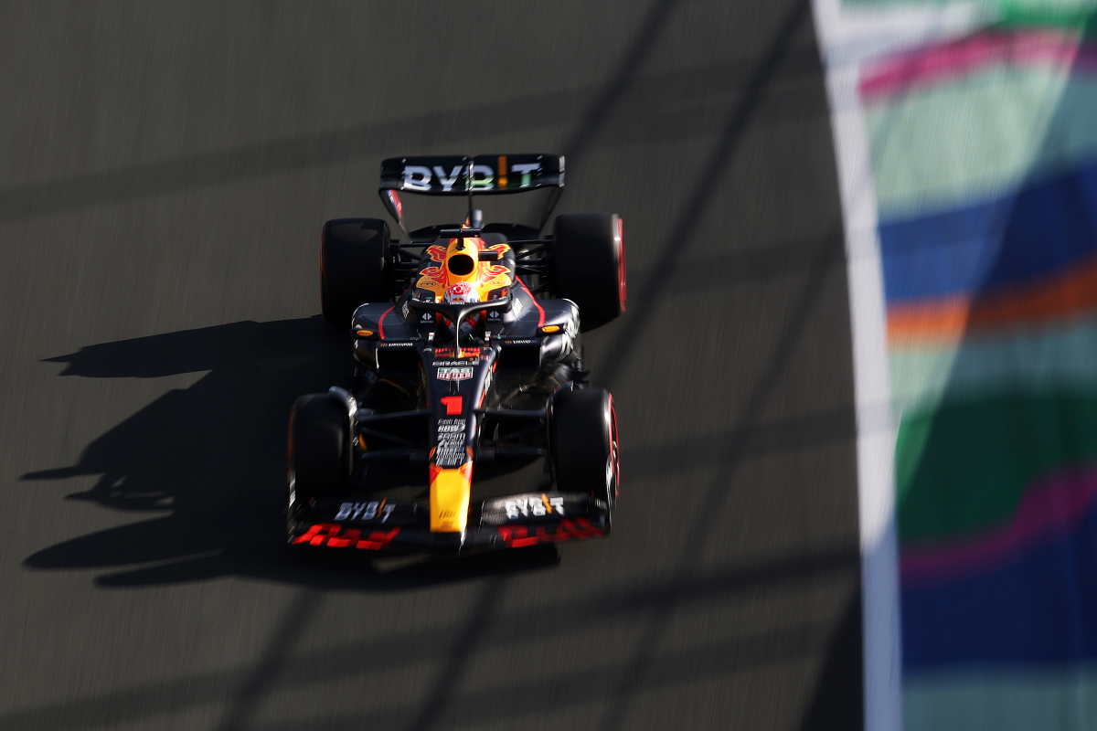 Red Bull vervangt volledige versnellingsbak Verstappen voor kwalificatie in Djedda