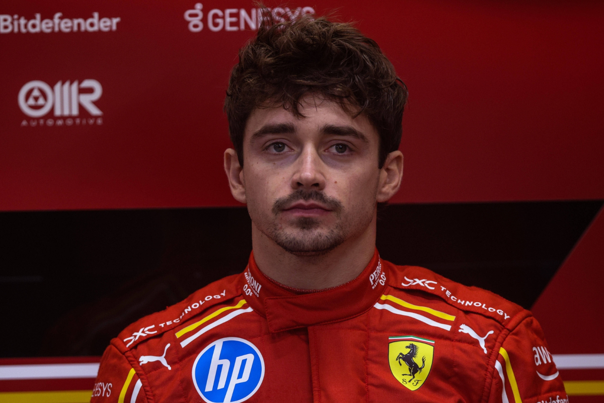 Charles Leclerc stapt in straaljager voor epische ervaring | F1 Shorts