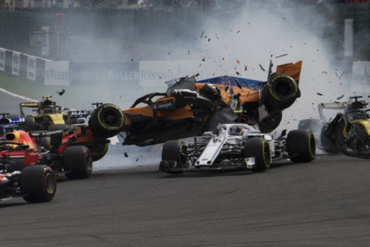 Onderzoek FIA: 'Halo voorkwam tik van Alonso's auto tegen helm Leclerc'