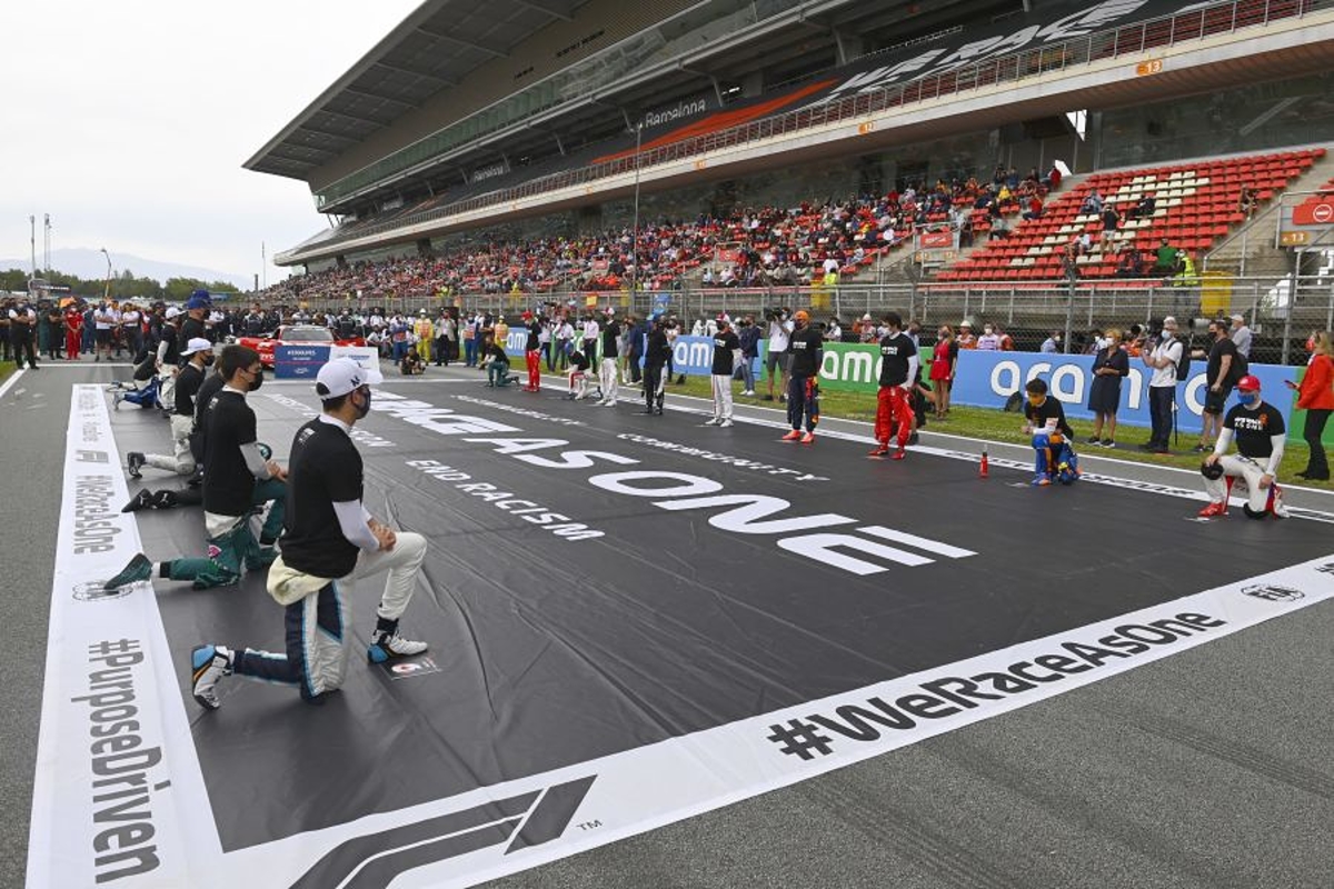 F1 to "move on" from pre-race kneeling to "take other actions"