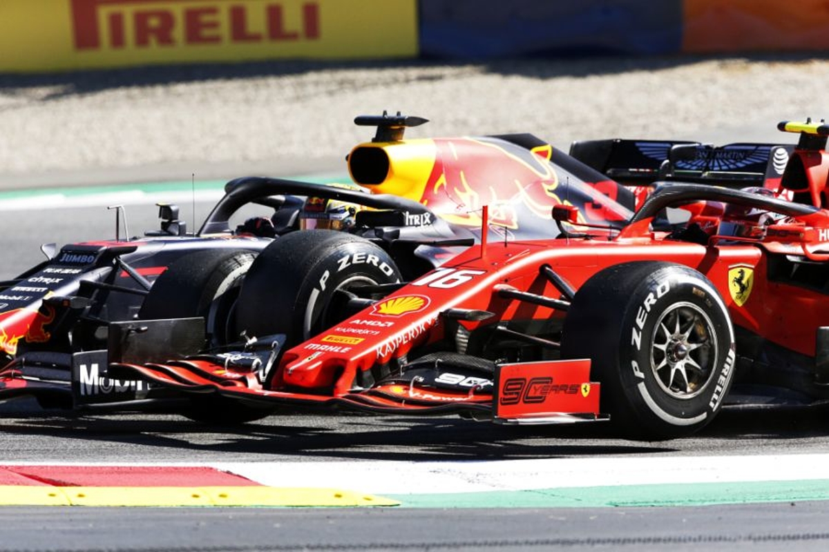 Leclerc blikt terug op fel gevecht met Verstappen: 'Stewards besluiten anders sinds die race'