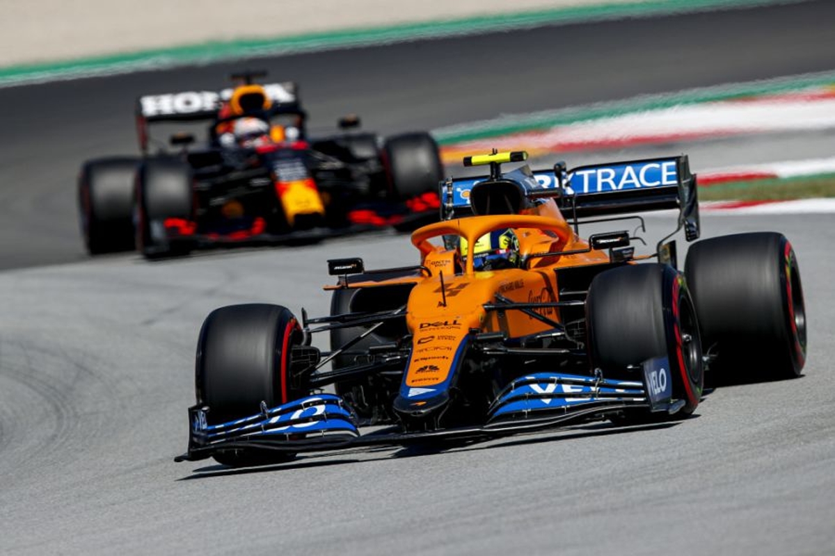 McLaren aasde op jonge Verstappen: "Hebben gesprekken gevoerd"