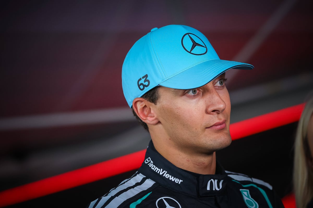 Russell hekelt gebrek aan F1-testdagen: 'In golf kun je wel eindeloos oefenen'