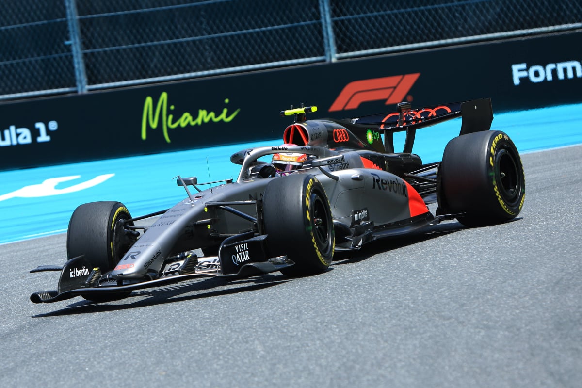 Bortoleto during Sprint in Miami