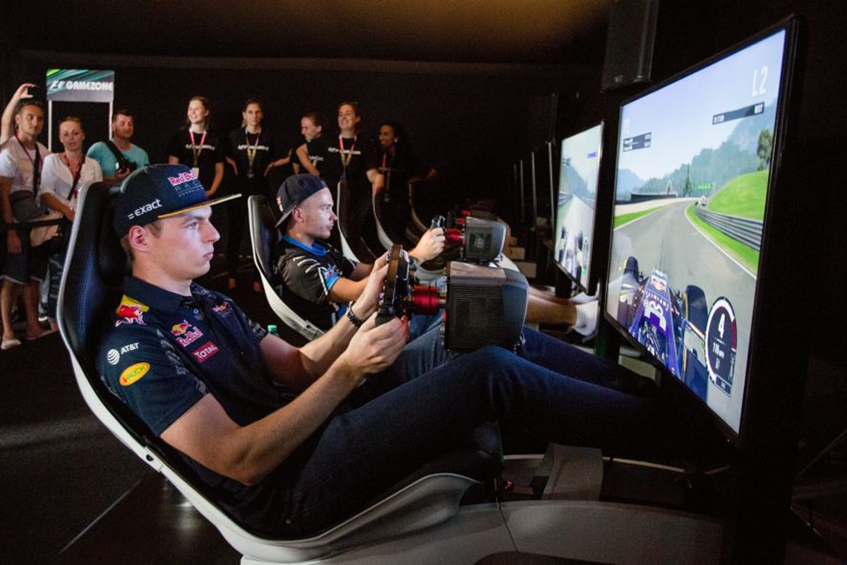 Verstappen pakt samen met Team Redline de overwinning bij virtuele 'Petit le Mans'