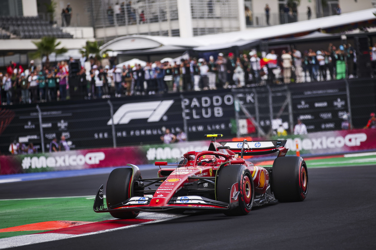 Sainz pakt eerste pole van het seizoen, Verstappen verslaat Norris in kwalificatie Mexico