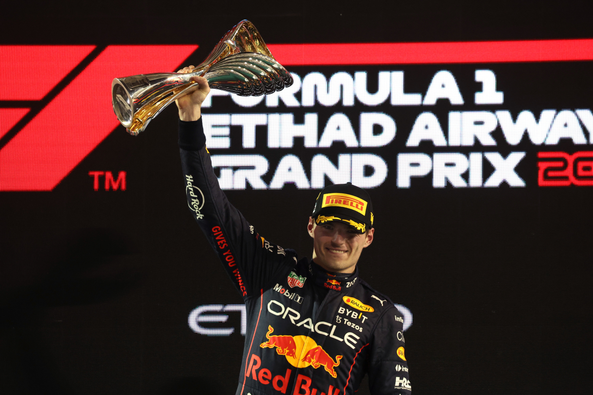 Verstappen onthult waarom hij geen tweestopper maakte in Abu Dhabi