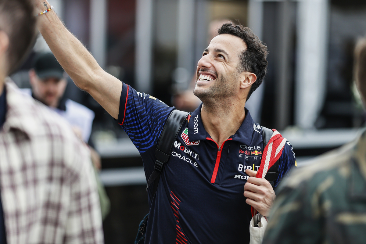 Ricciardo in HILARIOUS accent attempt after F1 return