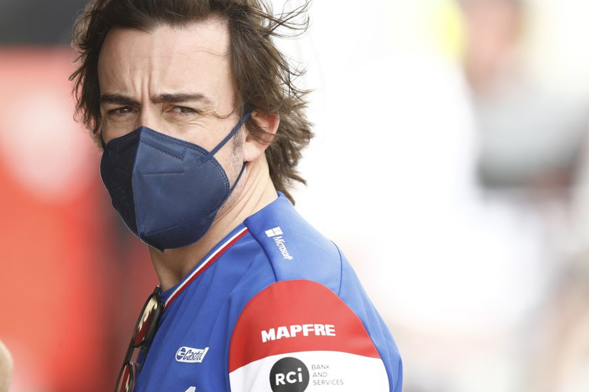 'Alonso vertelde dat de Alpine traag was en dat hij vreest voor de kwalificatie'