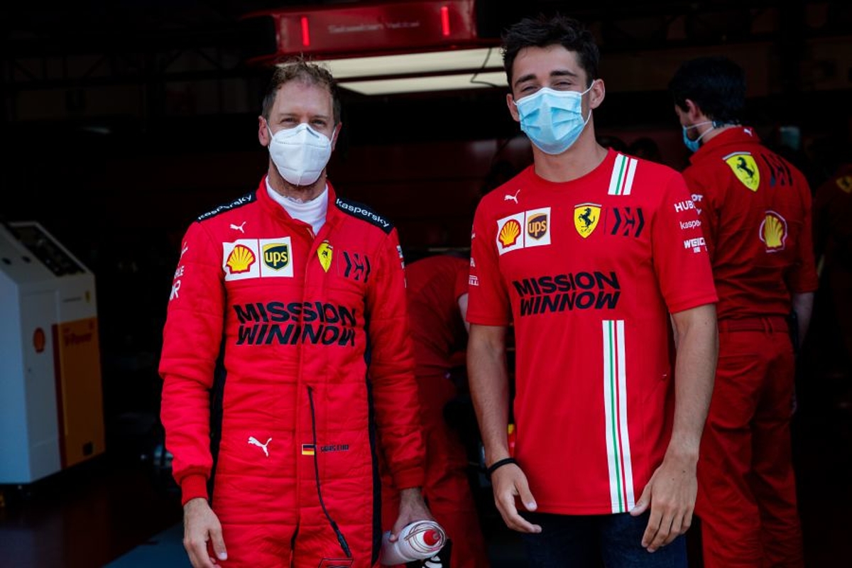 VIDEO: Vettel en Leclerc rijden geblinddoekt in een Ferrari SF90 Stradale