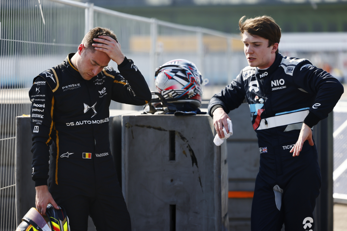 Ticktum kritisch op FIA na crash met Vandoorne: 'Hebben een fout gemaakt"