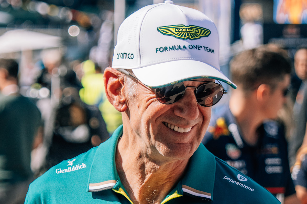 Newey meldt zich namens Aston Martin in paddock Monaco | F1 Shorts