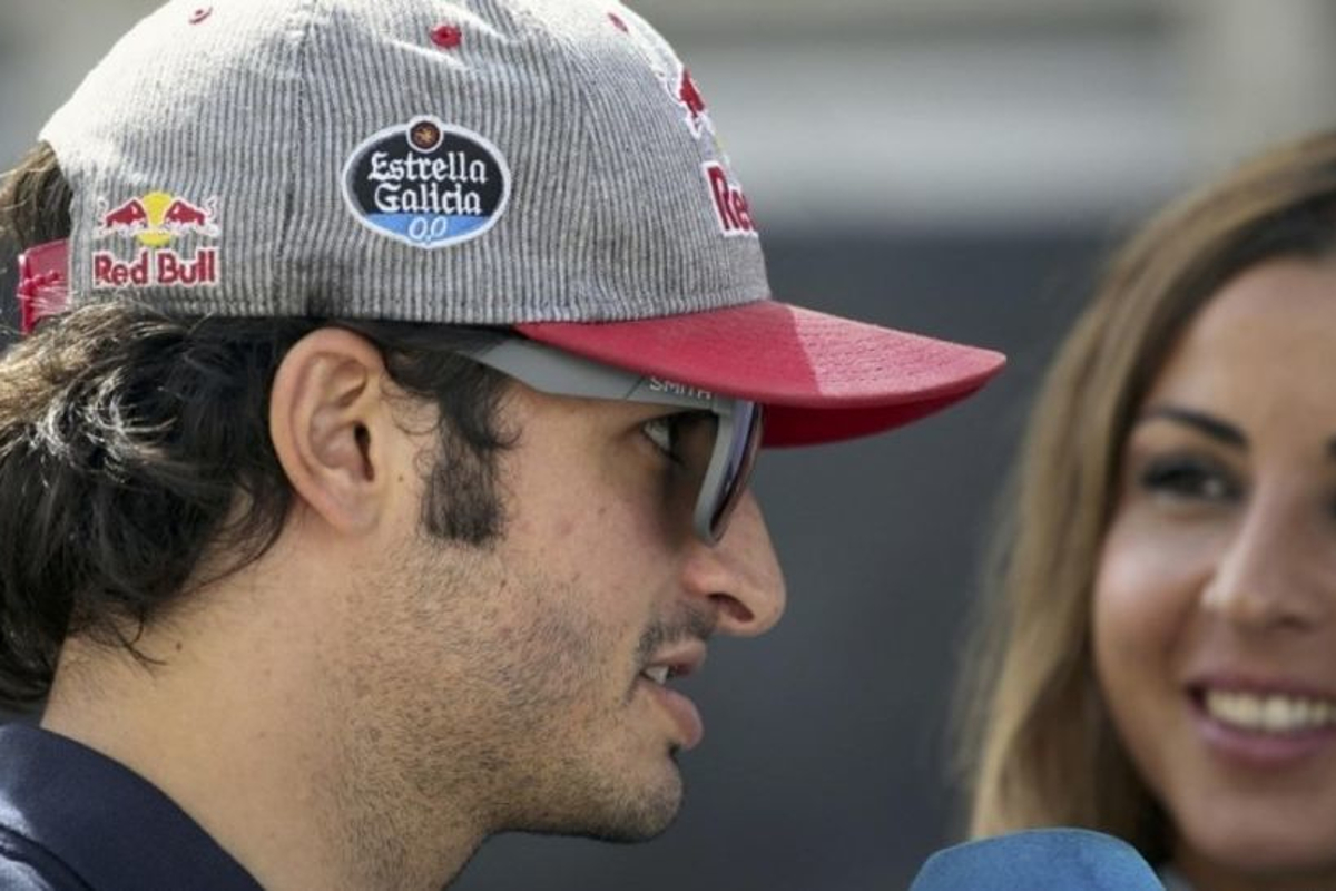 Carlos Sainz biedt excuus aan voor crash met Massa