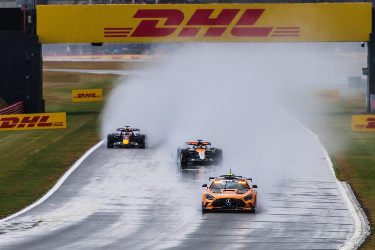 Piastri and Verstappen behind Safety Car at Silverstone