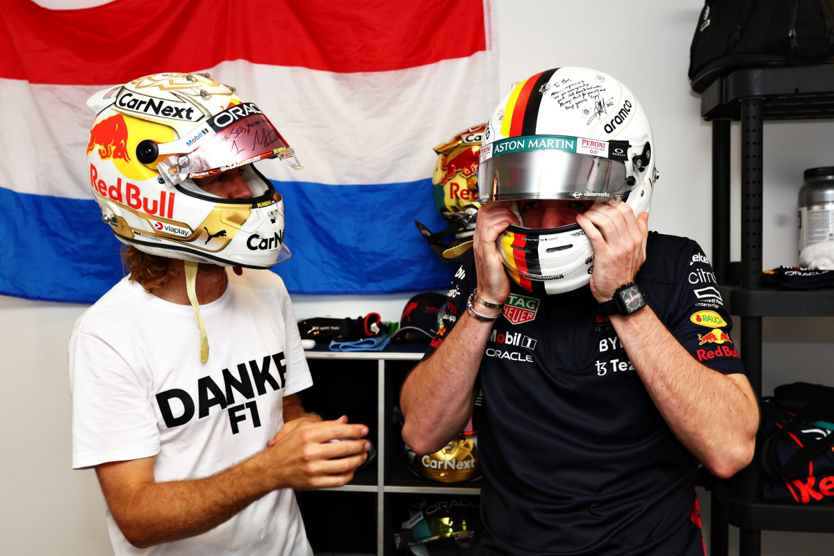 Horner vergelijkt Vettel en Verstappen: "Een genot om met ze te werken"