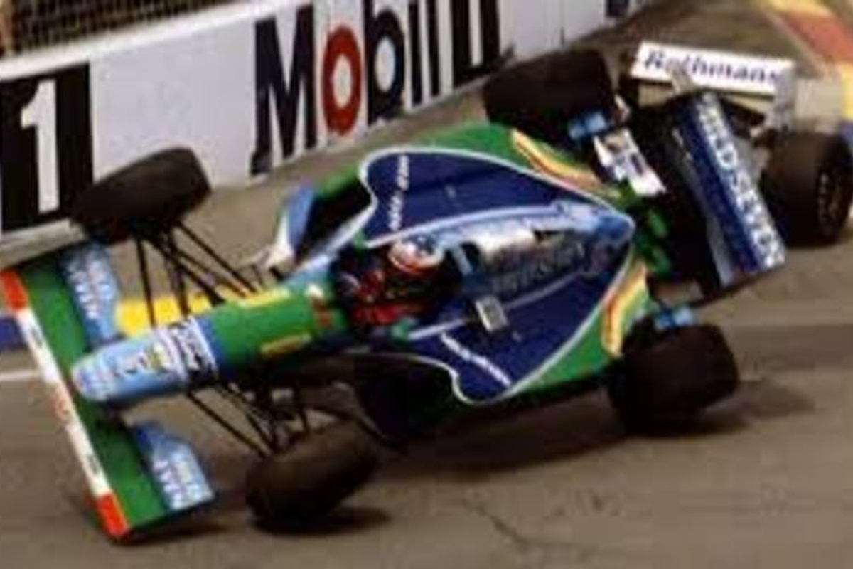 VIDEO: Schumacher wins first title after Hill collision