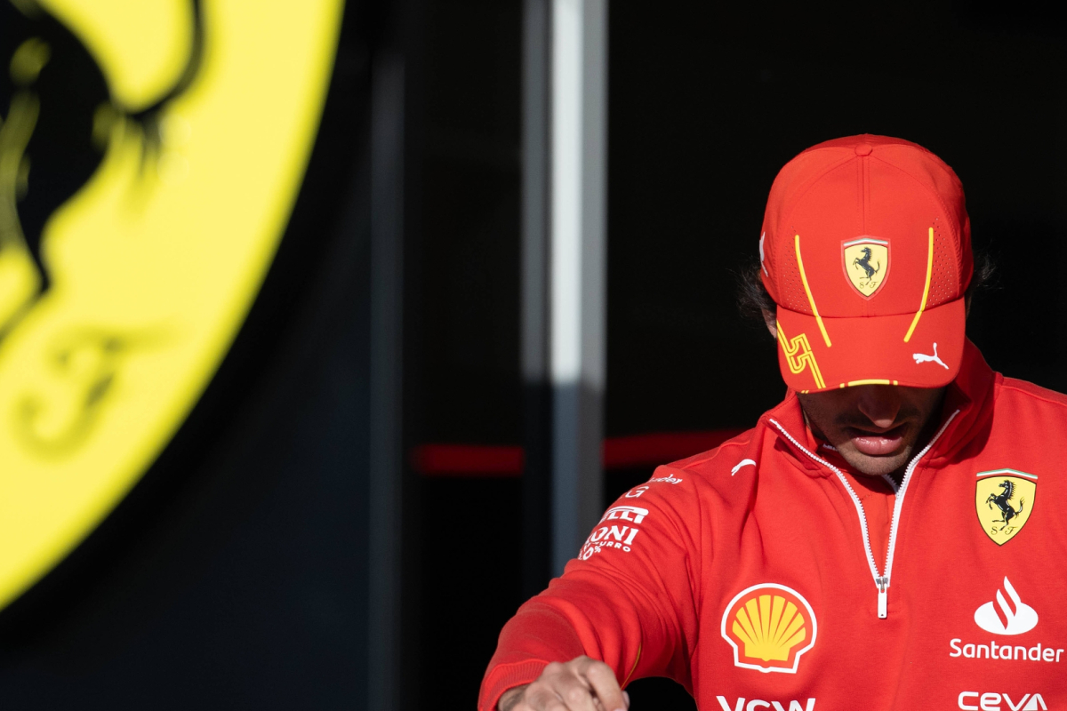Carlos Sainz lanza DECEPCIONANTE mensaje para Ferrari