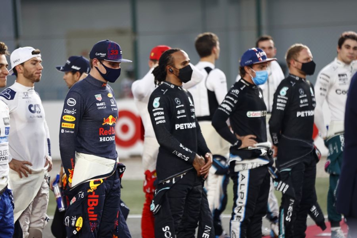 Bleekemolen hekelt rol FIA in titelstrijd Verstappen en Hamilton: "Naar clubje aan het worden"