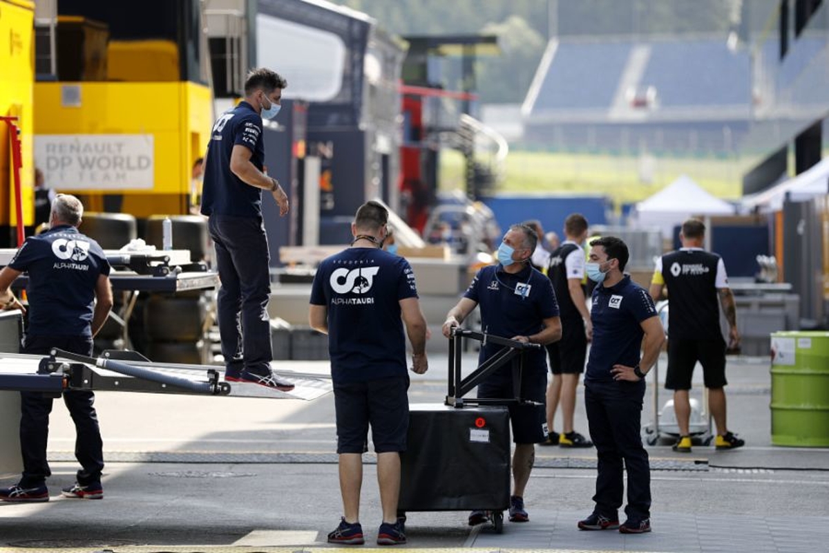 IN BEELD: F1-teams arriveren in Oostenrijk en bouwen paddock op
