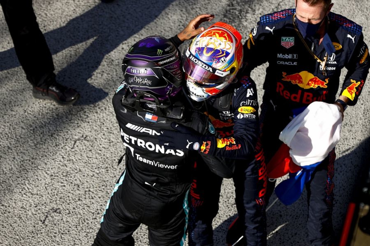 Hamilton over race op Zandvoort: "Wát een publiek, en Max was een raket"