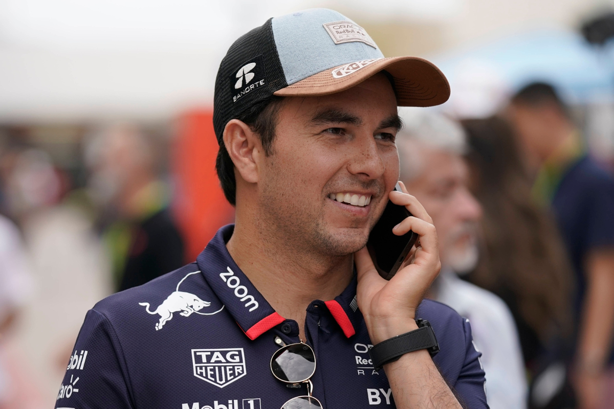 Sergio Perez in talks for F1 comeback