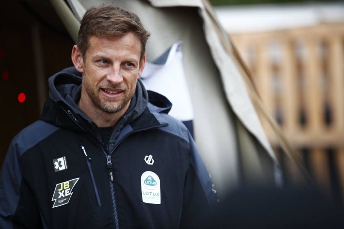 Jimmie Johnson provides Jenson Button NASCAR revelation