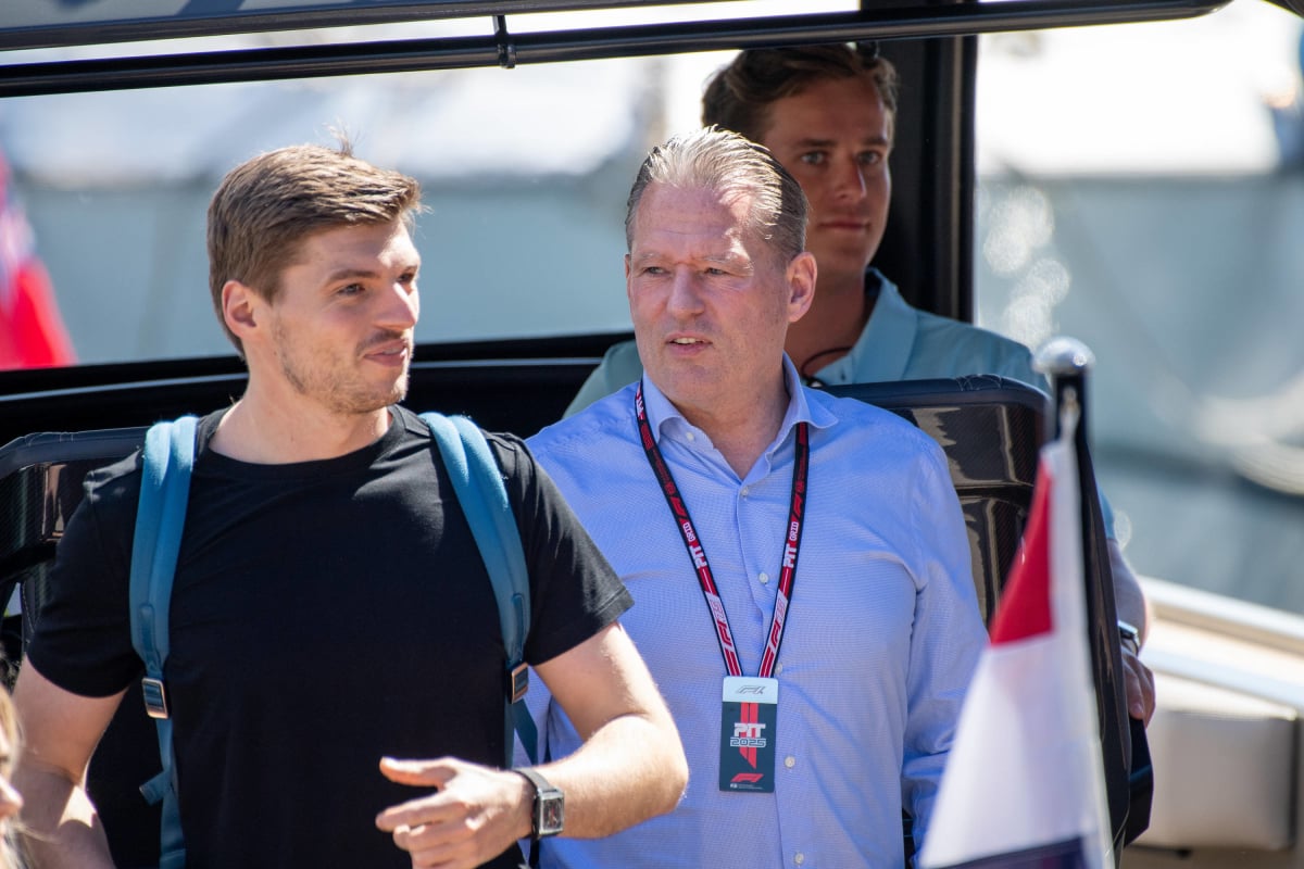 Jos Verstappen over zijn band met zoon Max: "Mensen verzinnen maar wat"