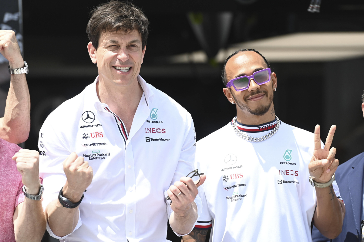 Hamilton entrega una ÚLTIMA sonrisa a Mercedes
