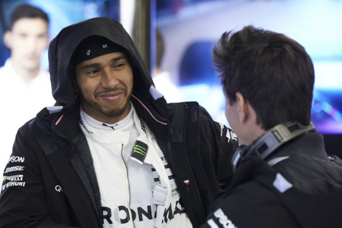 Hamilton bans talk of sixth F1 title