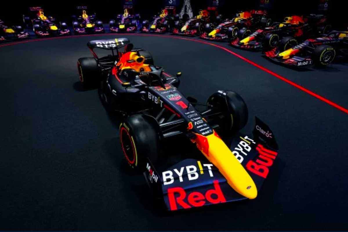 Red Bull launches 2022 F1 livery on RB18 show car