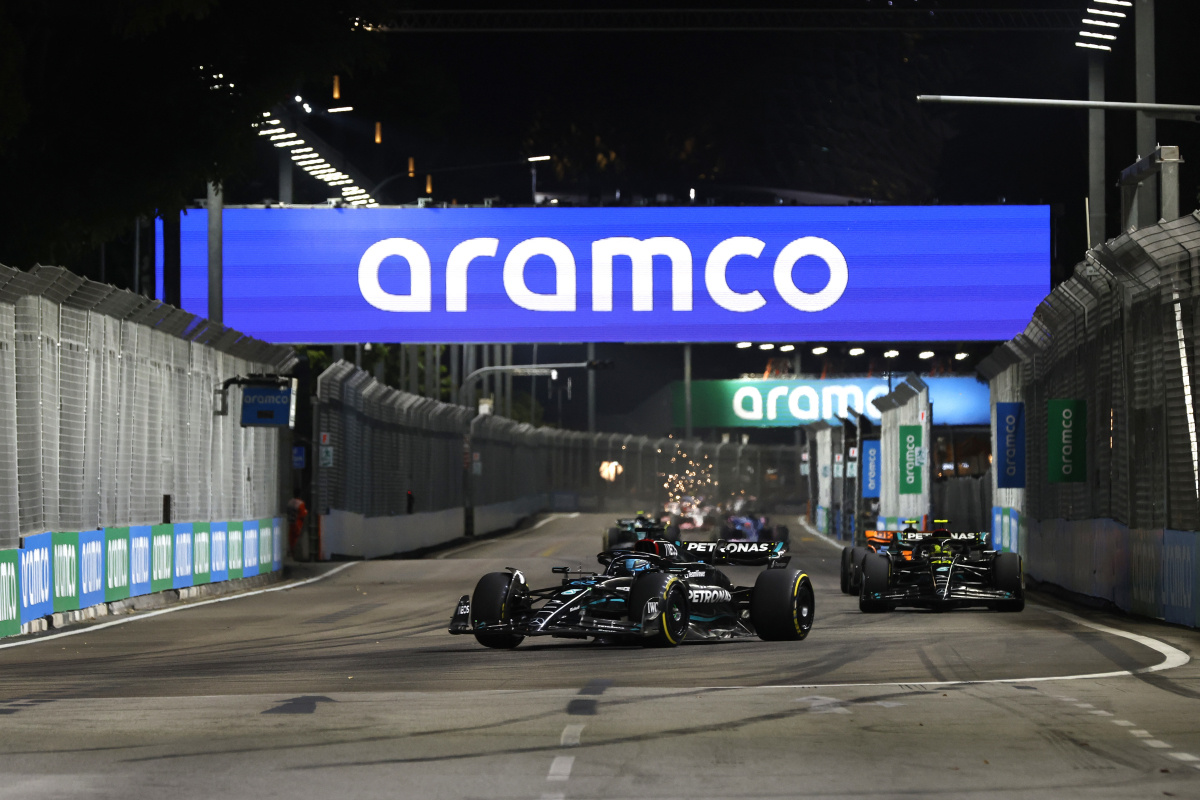 Russell heartbreak as Mercedes star CRASHES OUT of Singapore Grand Prix in dying moments