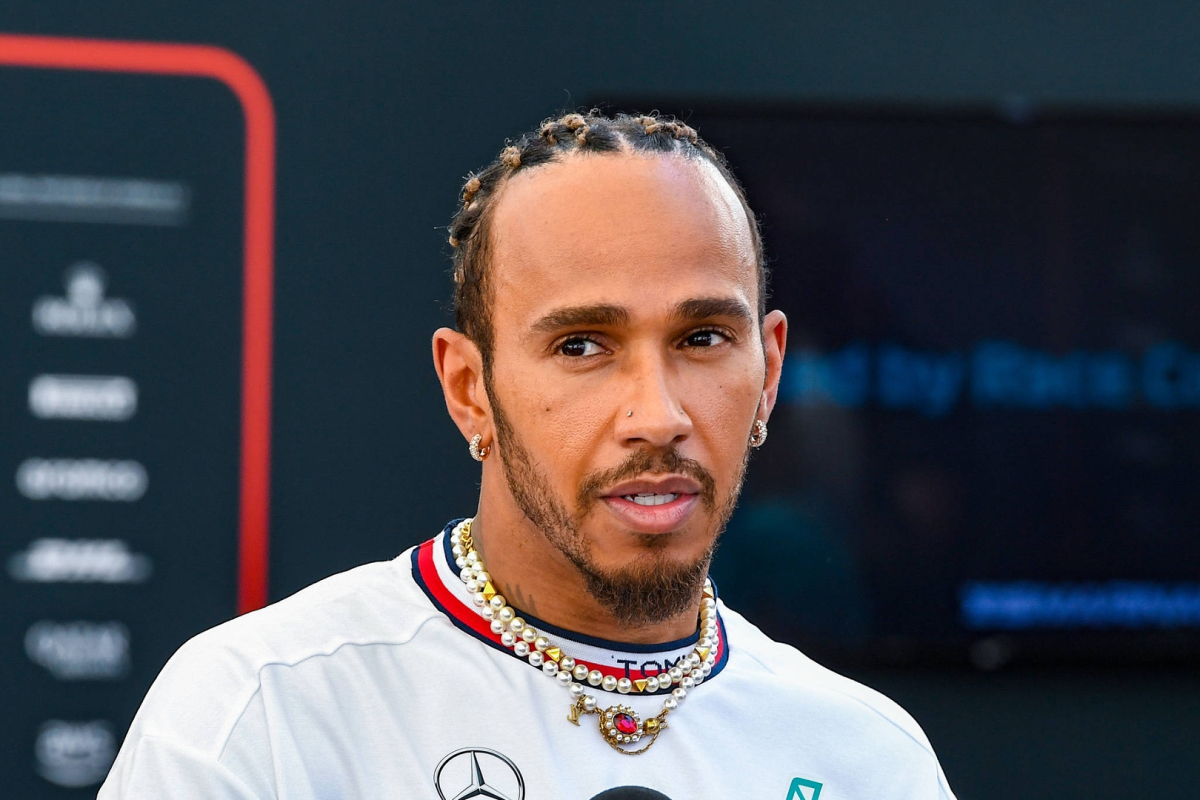 Controversial Hamilton title nemesis in TALKS with F1 team
