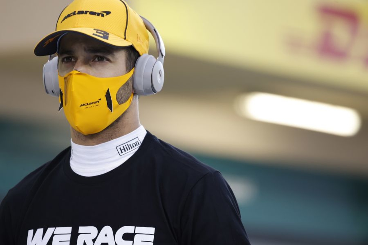 Ricciardo apologises to F1 for "f***ing idiots" jibe