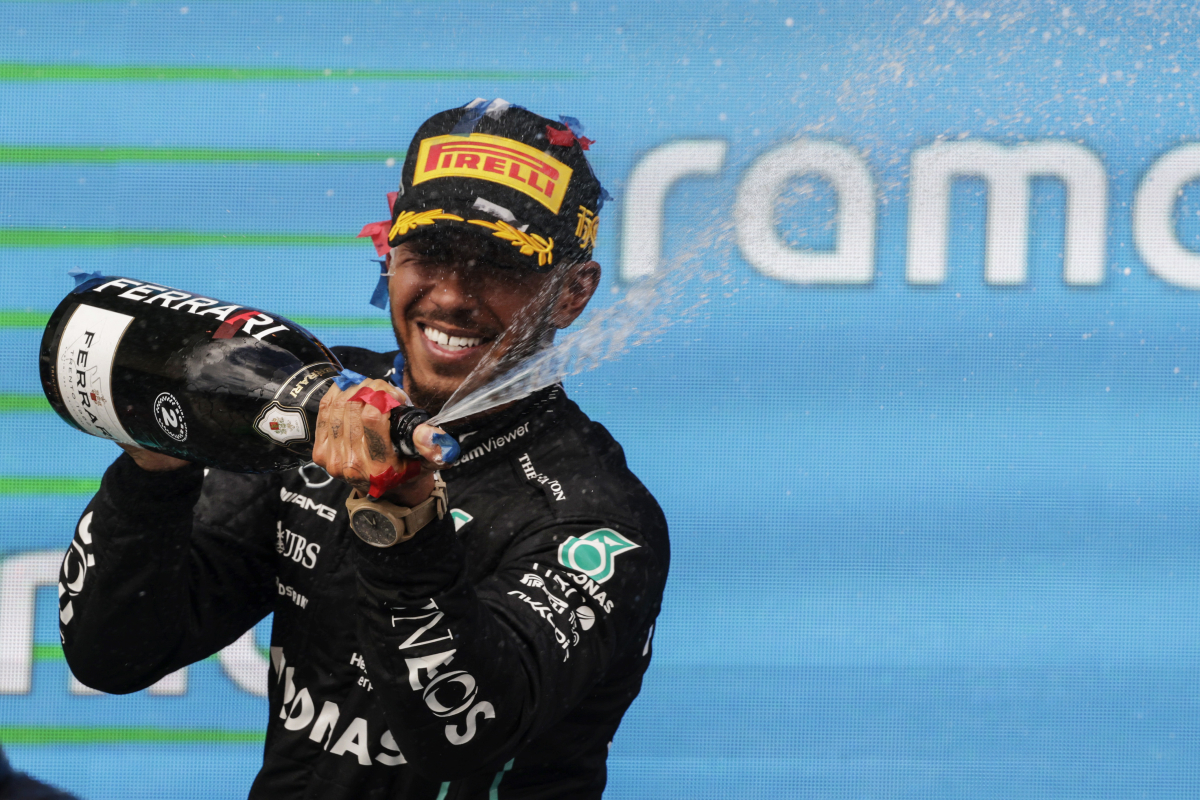 Hamilton revels in "shooting distance" of Verstappen challenge