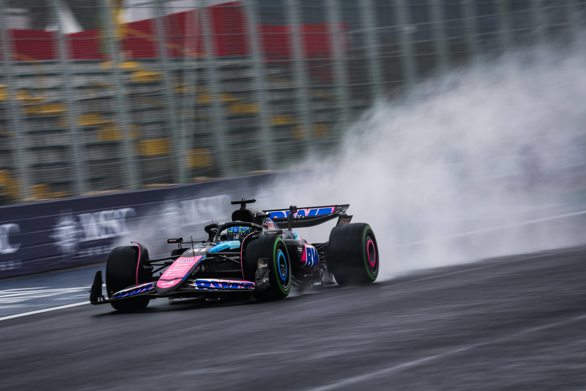 Ocon leidt dubbelpodium Alpine in nat São Paulo: 'Auto werd makkelijker te besturen in de regen'