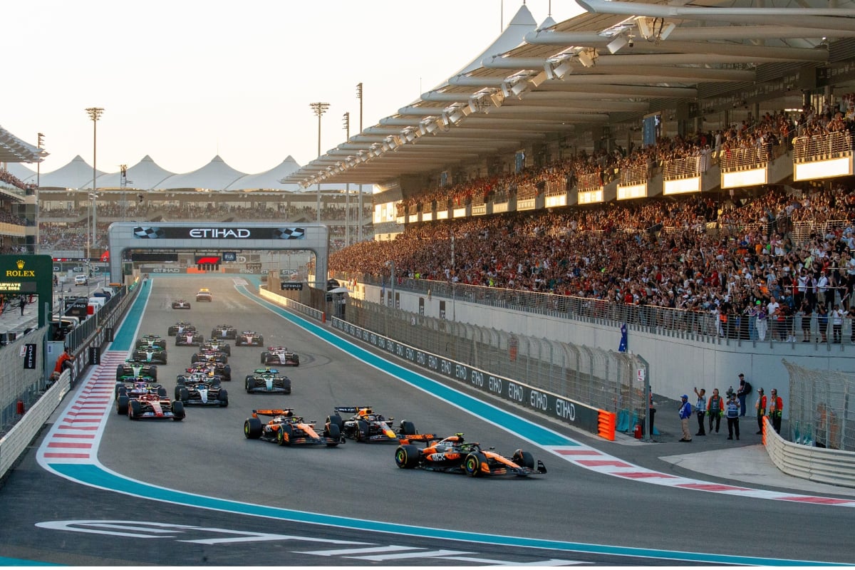 Track picture from the F1 Abu Dhabi GP. Image Credit: SportsBreaks