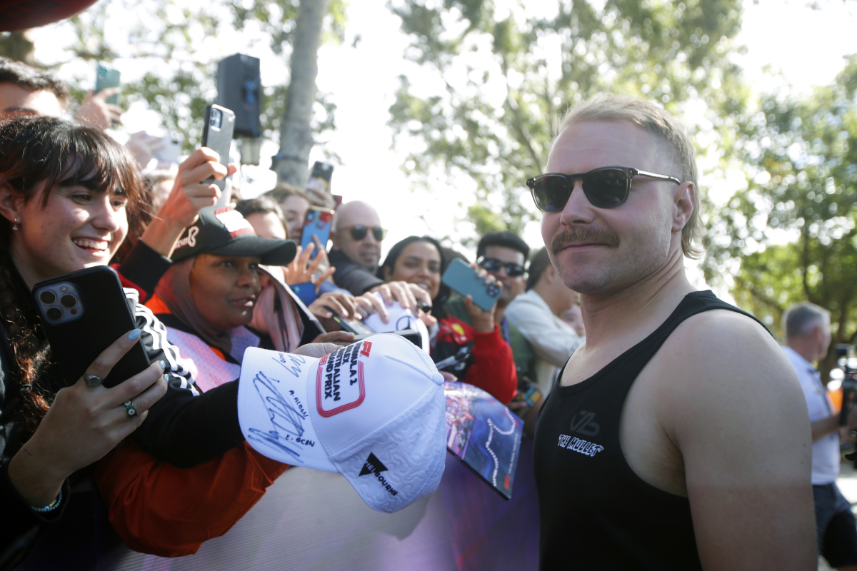 Bottas embraces 'The Mullet' persona on Australian GP arrival