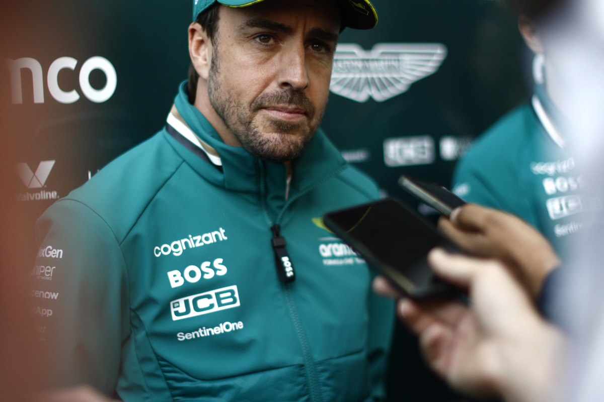 FIA wijst Alonso als schuldige aan voor crash Russell en krijgt flinke tijdstraf