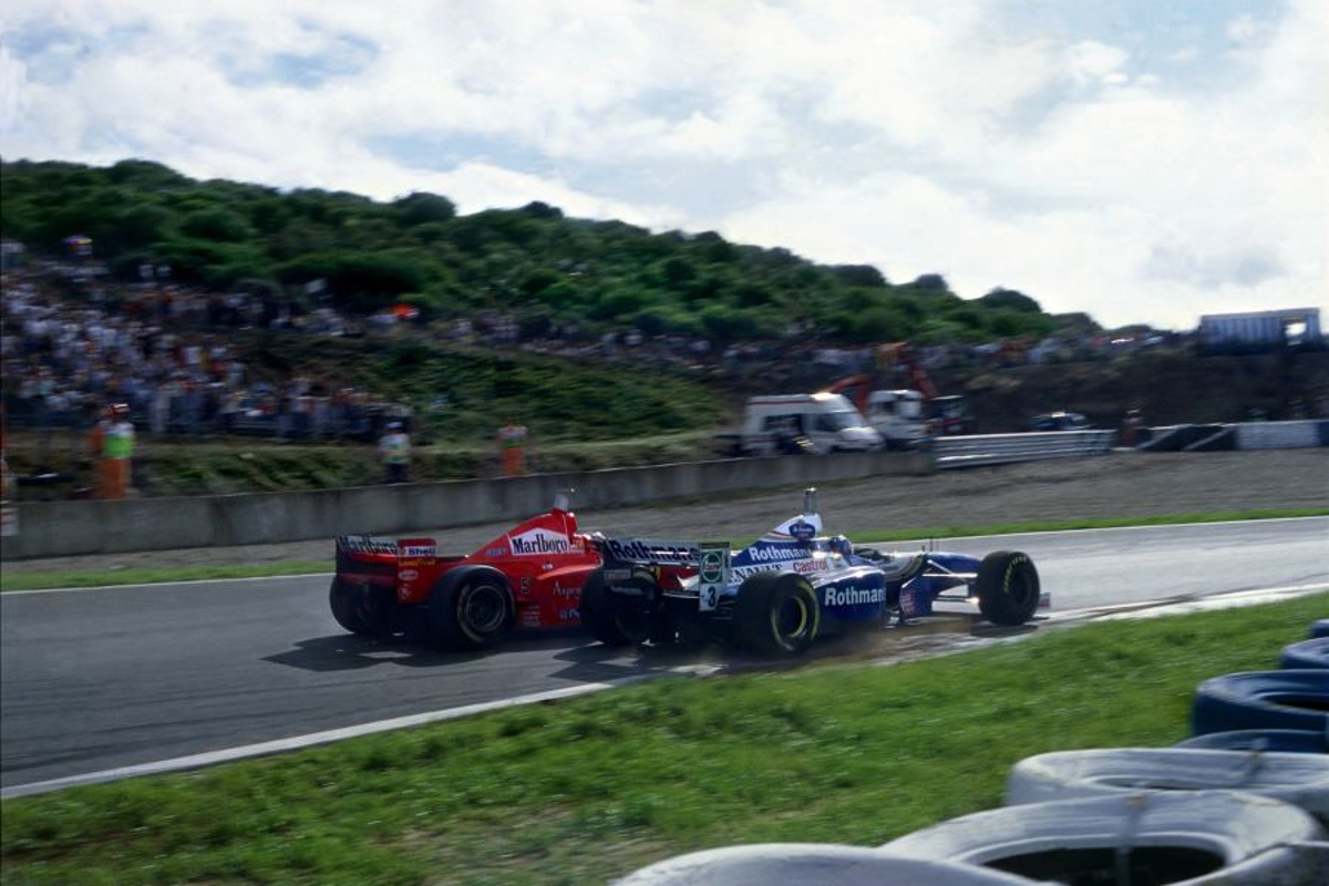 Il y a 25 ans : Villeneuve/Schumacher, le clash royal !