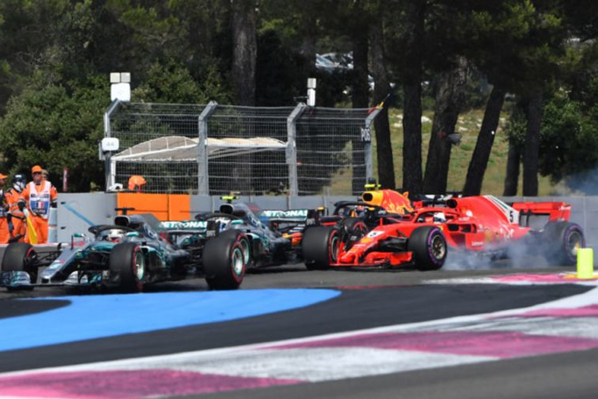 Lewis Hamilton: 'Straf voor Vettel slechts een tik op de vingers'
