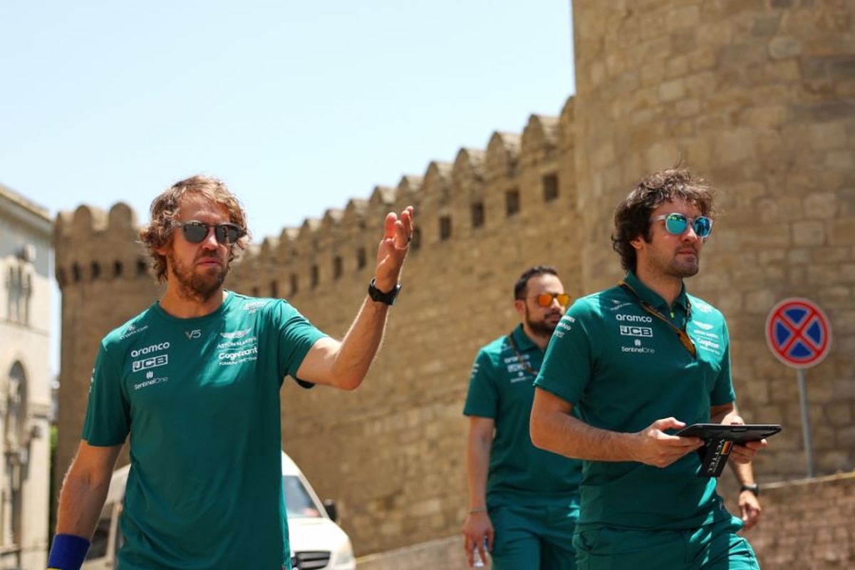 In beeld: coureurs arriveren in Baku en verkennen het circuit in het ochtendzonnetje