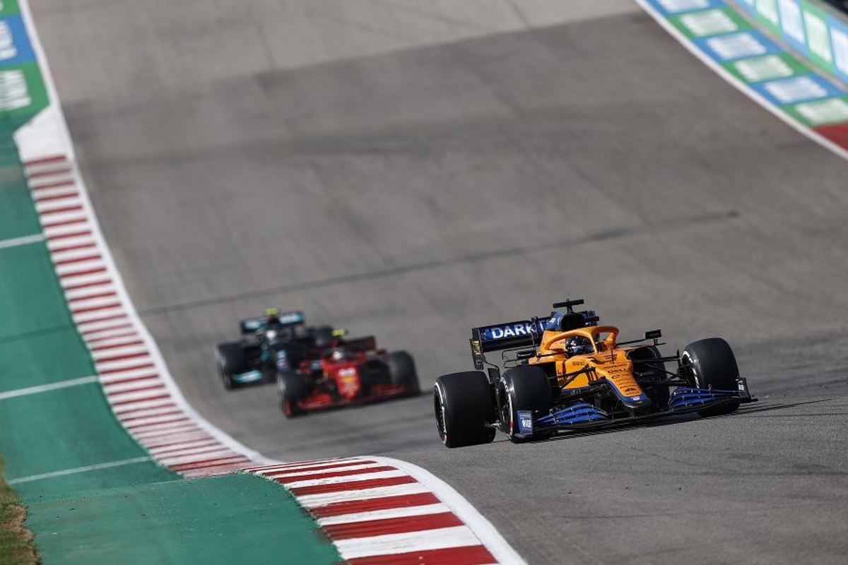 Ricciardo clash "on the limit of legality" - Sainz