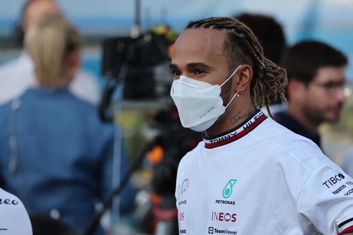 Hamilton vows to defy FIA jewellery ban - or get his ear cut off